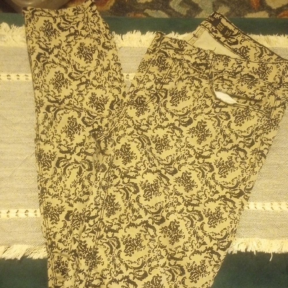 Iris Skinny Dressy Jeans Floral Patterned Pants